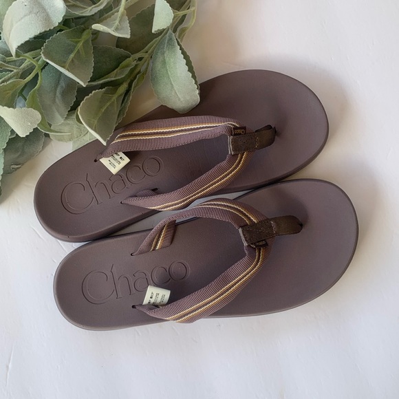 Chacos Chillos Flip Sandals Women’s in Purple - Picture 2 of 8